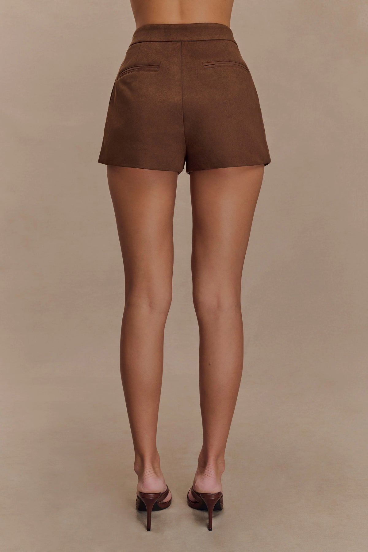 Sally Faux Suede Short Milk Chocolate