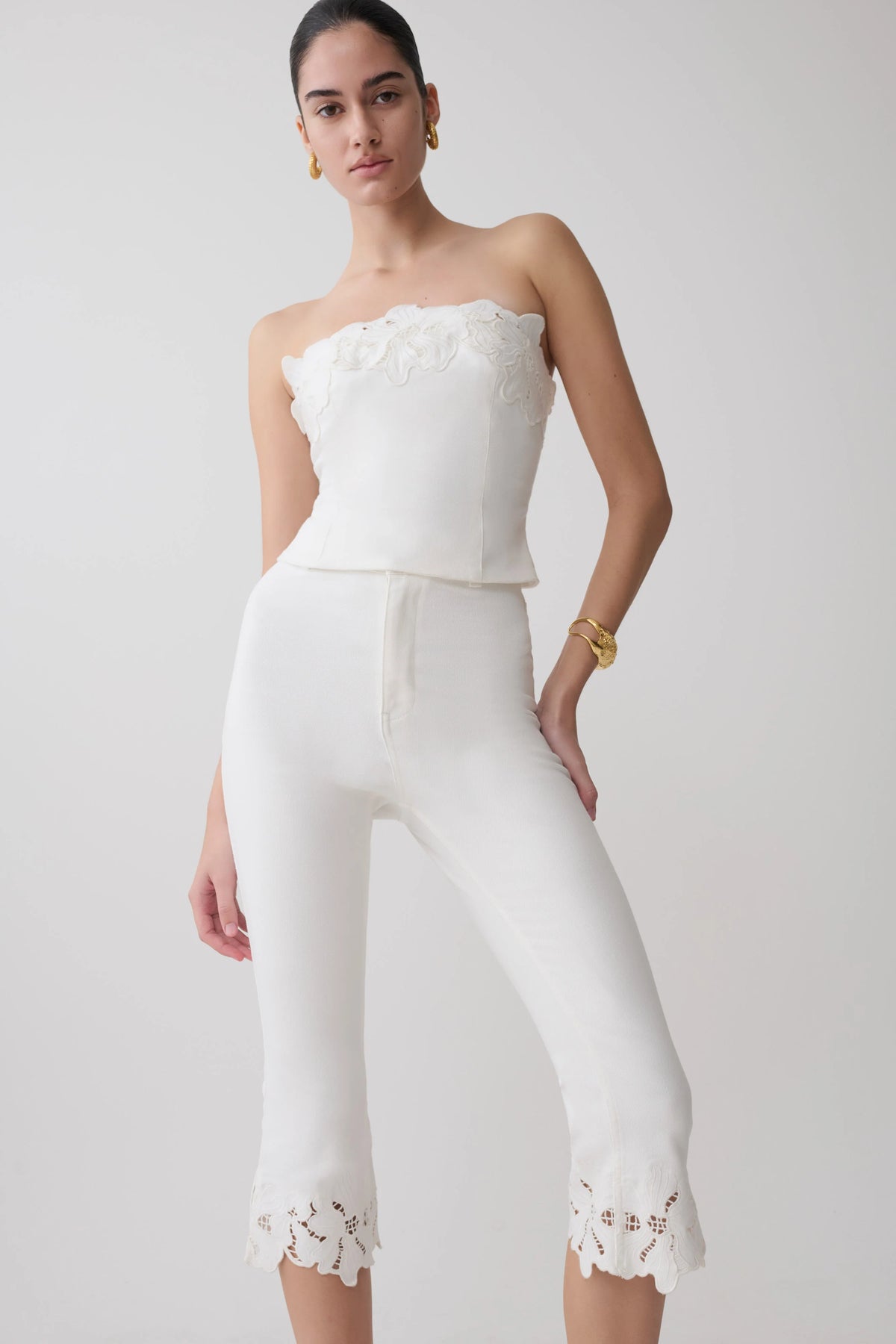 Tillie Flower Embroidery Denim Capris White