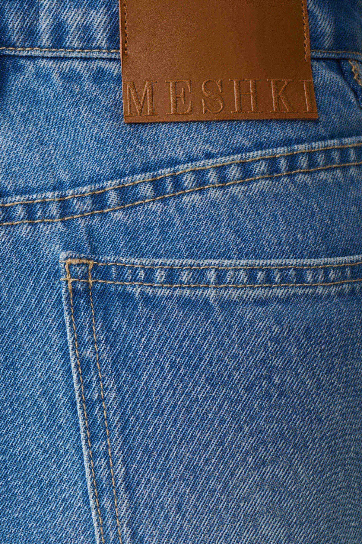 Bobby Oversized Jean With Front Pleat Summer Blue