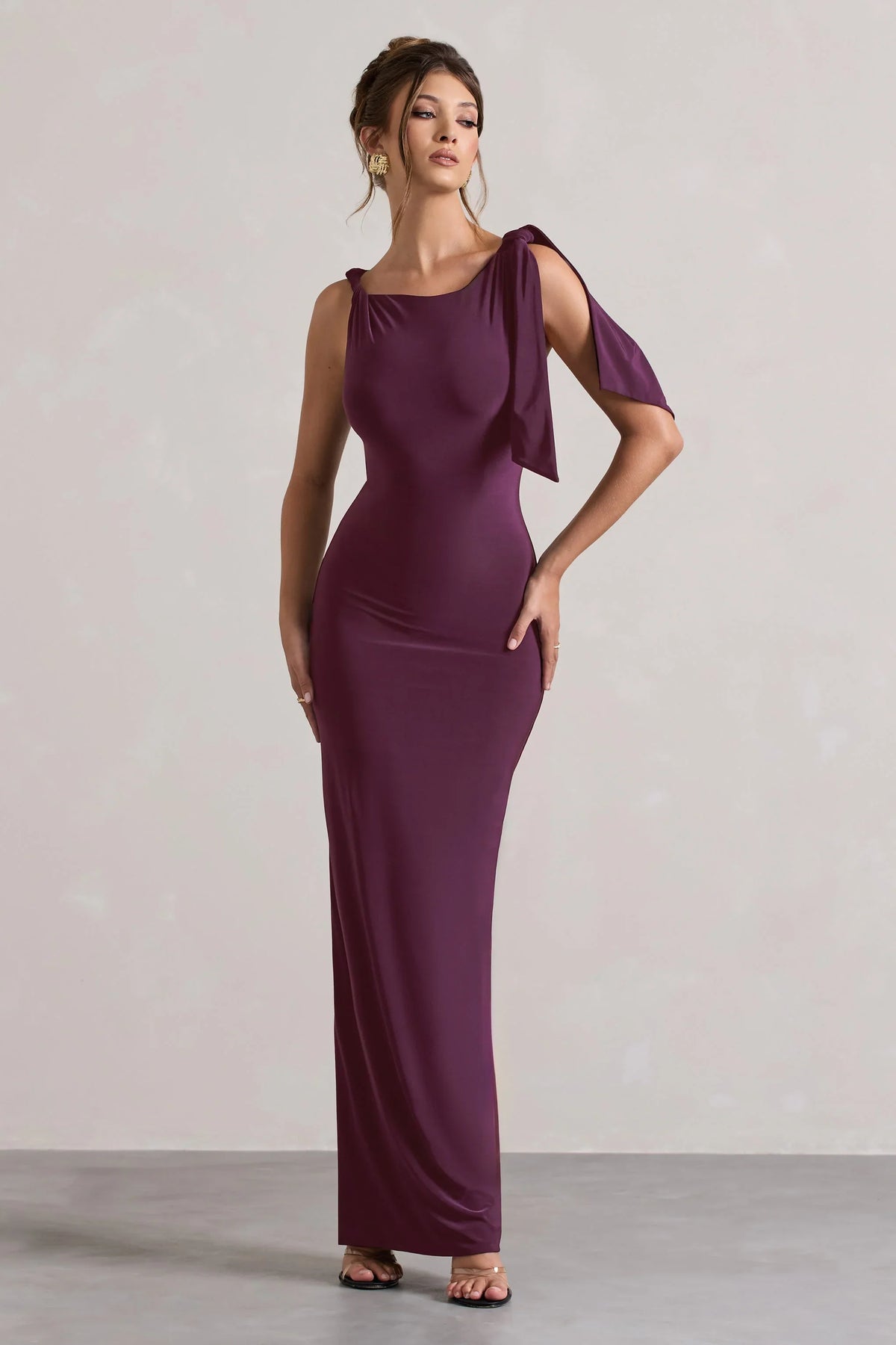 Kacey Plum Twisted Knot Maxi Dress