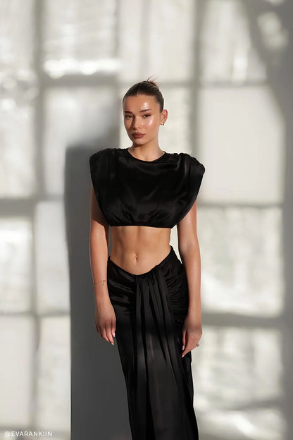 Zendaya Silk Midi Skirt Black