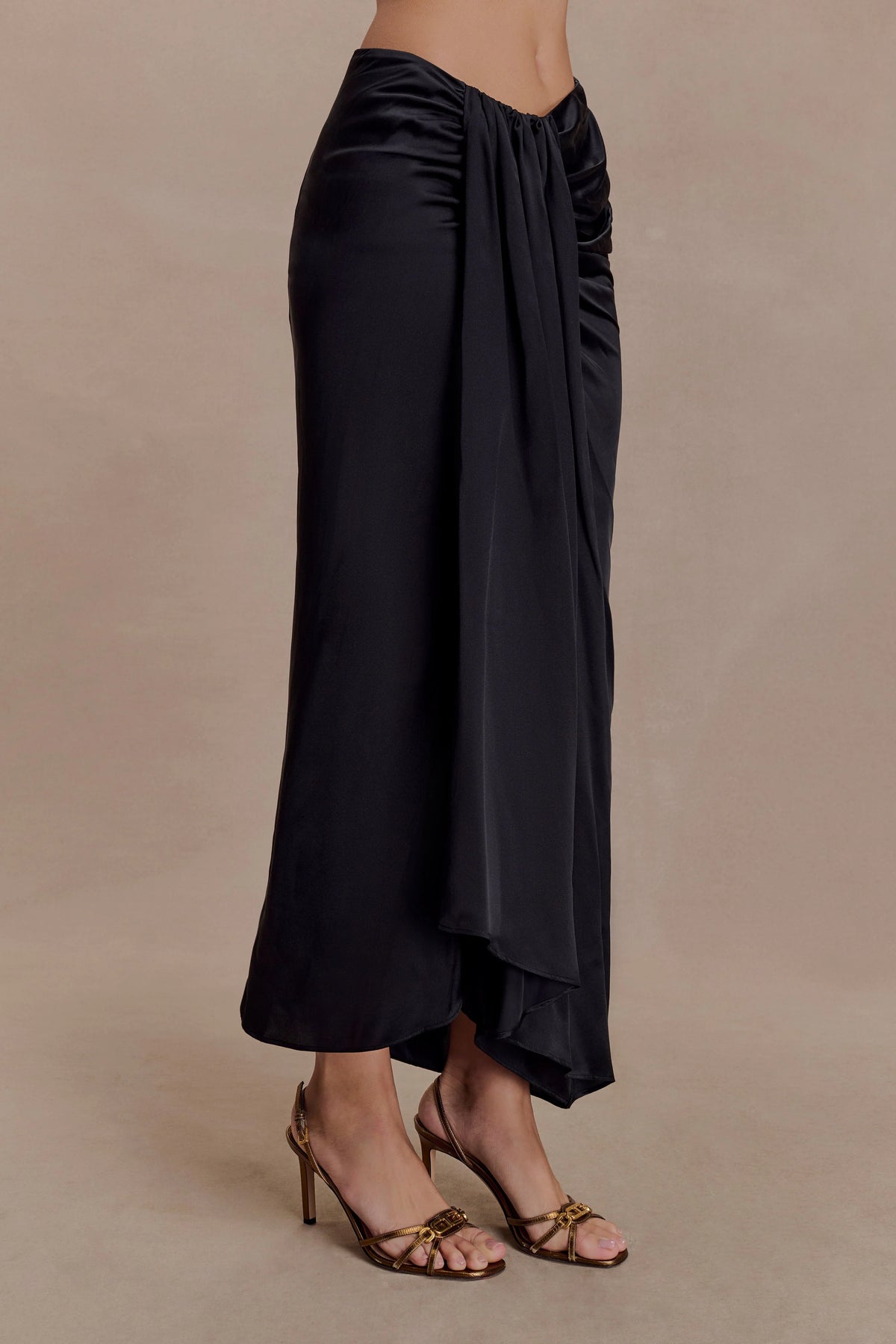 Zendaya Silk Midi Skirt Black