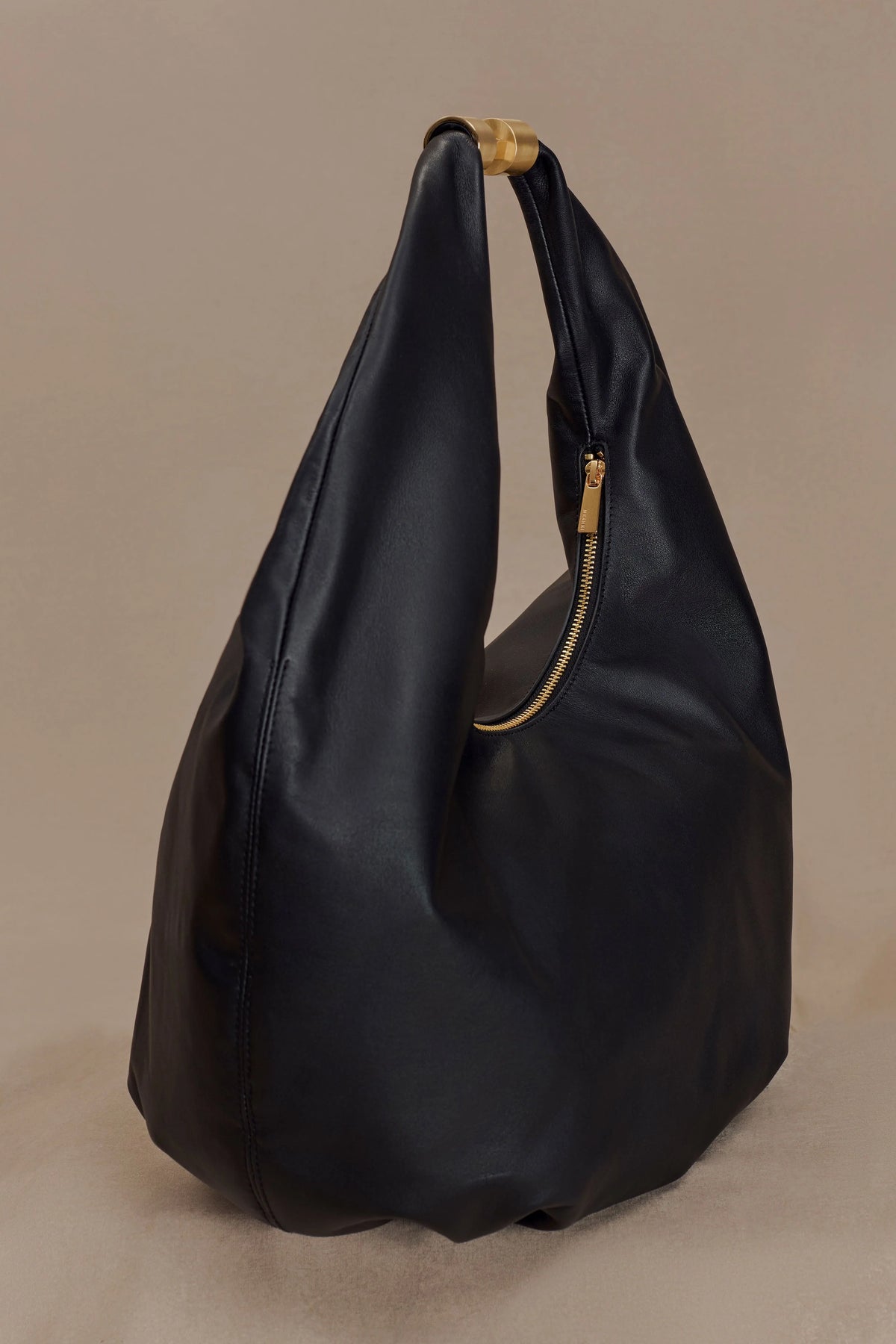 Bristol Croissant Leather Shoulder Bag Black