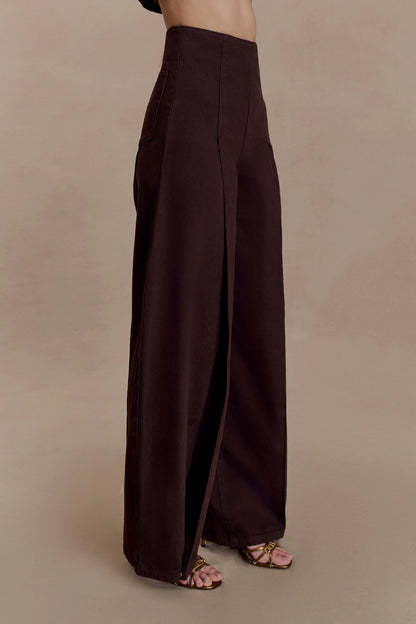 Beatrix High Rise Denim Jeans Chocolate