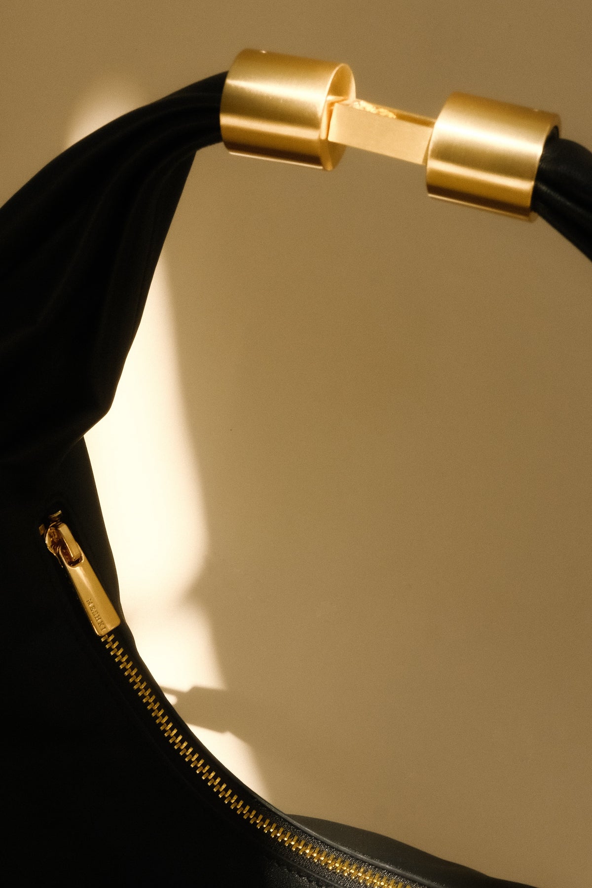 Bristol Croissant Leather Shoulder Bag Black