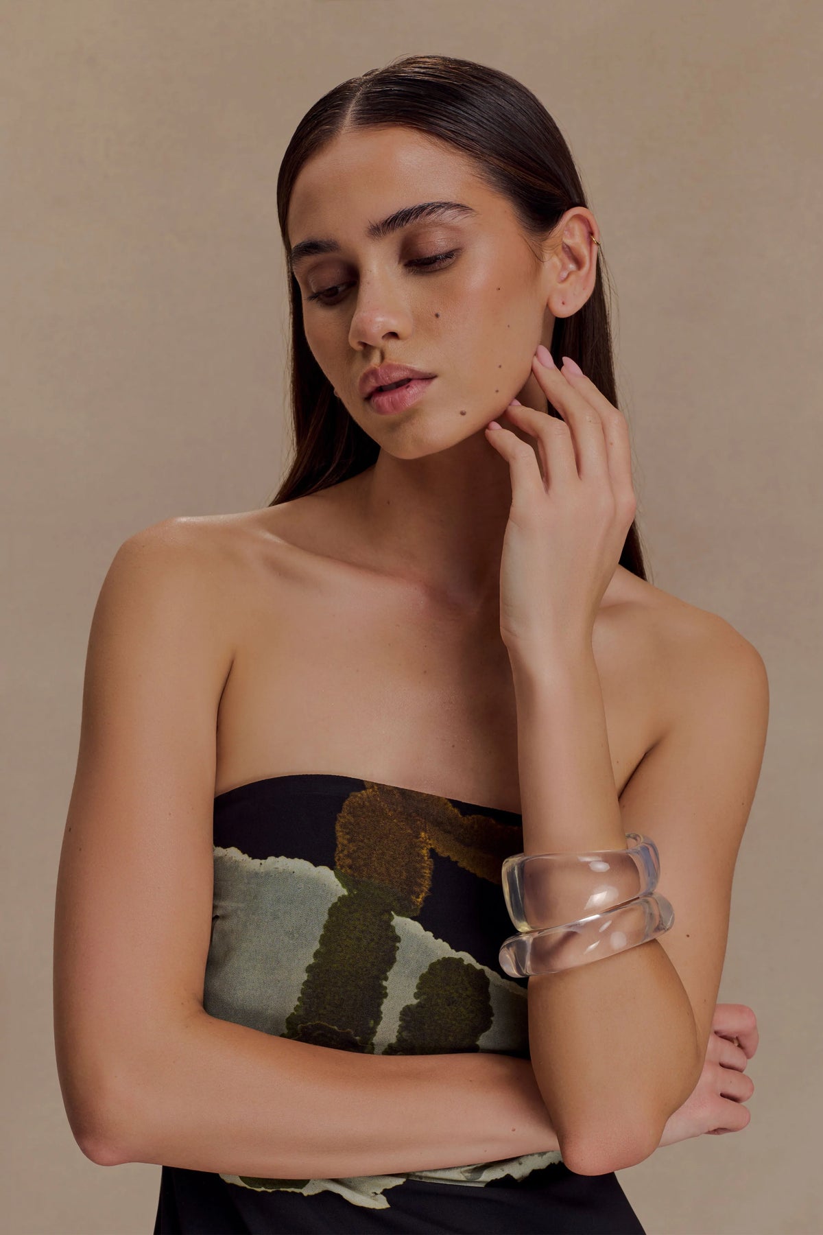 Marah Resin Bangle Set Clear