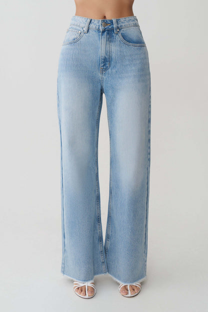 Sebastian Straight Leg Denim Jeans With Fray Hem Washed Light Blue