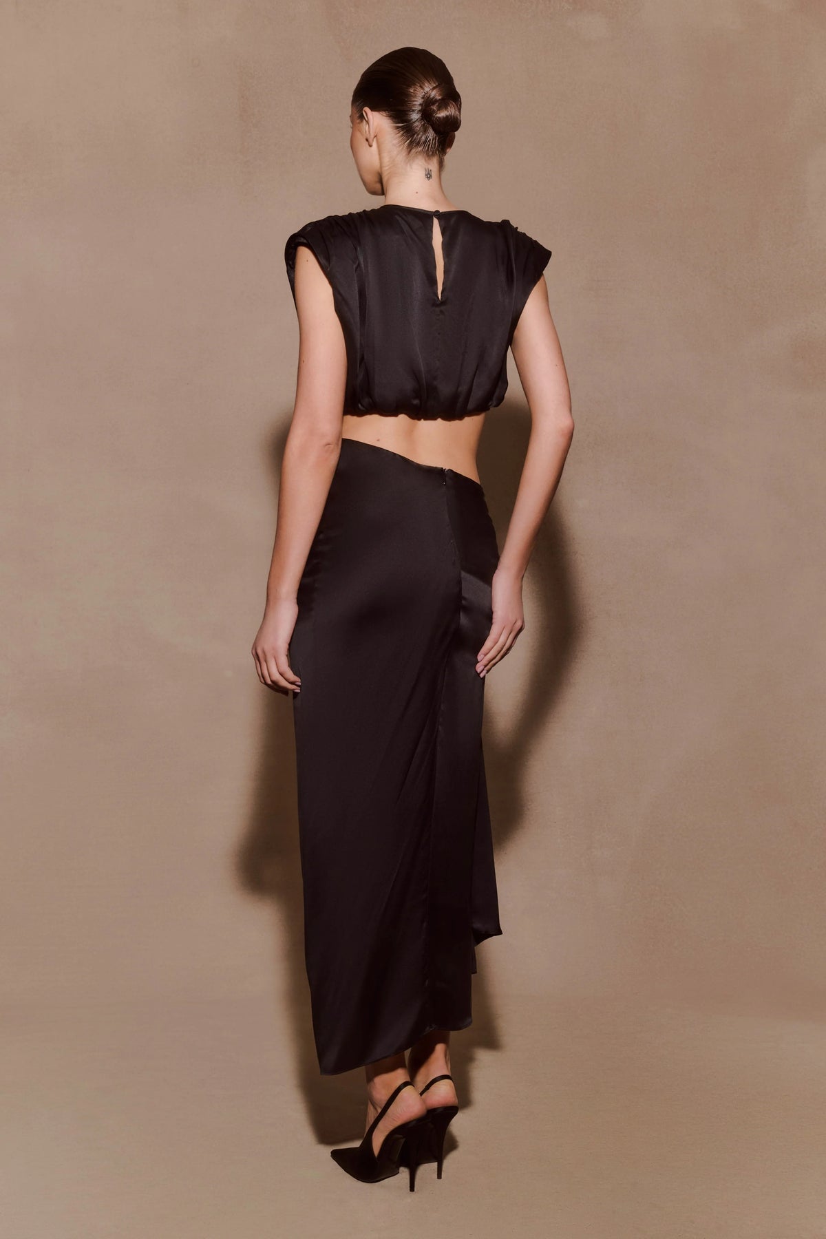Zendaya Silk Midi Skirt Black