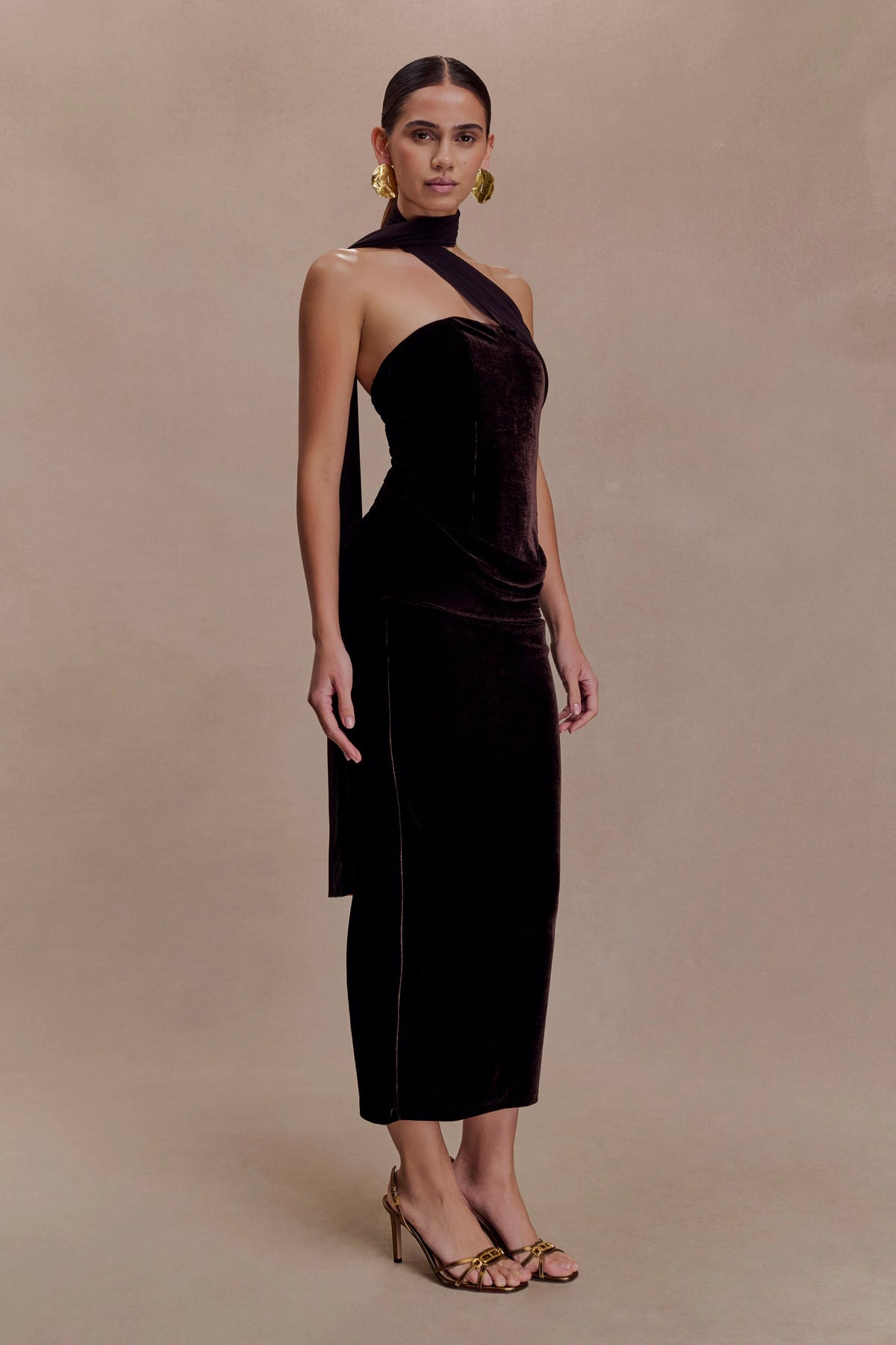 Mattea Velvet Midi Dress With Scarf Chocolate