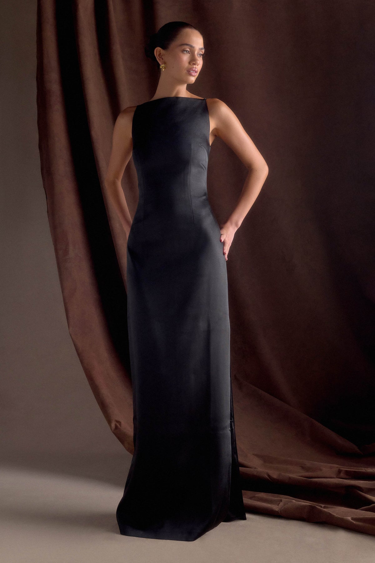 Violet Sleeveless Satin Maxi Dress Black